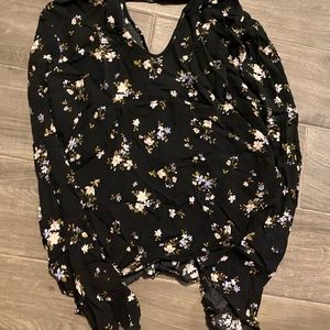 American Eagle Long Sleeve